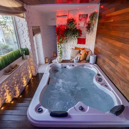 Aquaboutique Wellness&spa 4*